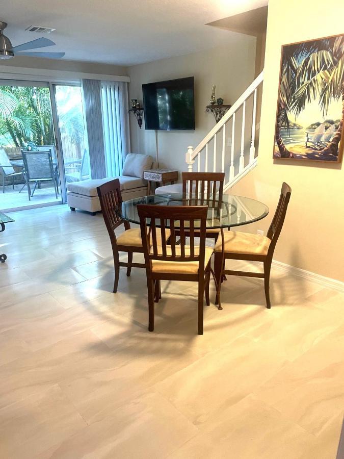 Coastal Townhome In Jupiter 1 Mile To Beach! Esterno foto